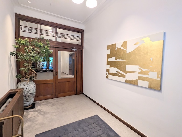 日光金谷ホテルの別館「ROYAL HOUSE」 踊り場